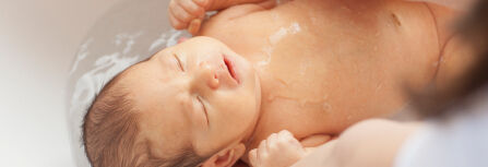 Pourquoi nos bébés aiment tant le moment du bain ?