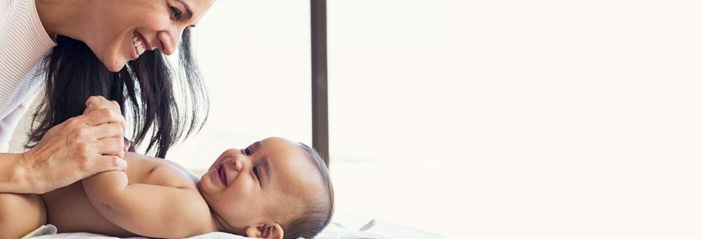 Eau Nettoyante Micellaire Pour Bebe Comment Et Quand L Utiliser Eau Nettoyante Micellaire Pour Bebe Comment Et Quand L Utiliser