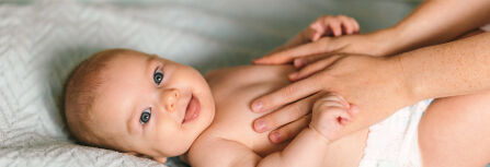 Huile de massage pour bébé : comment et quand l’utiliser ?