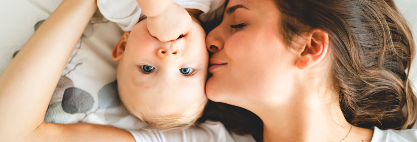 Les essentiels maman-bébé à glisser dans votre valise