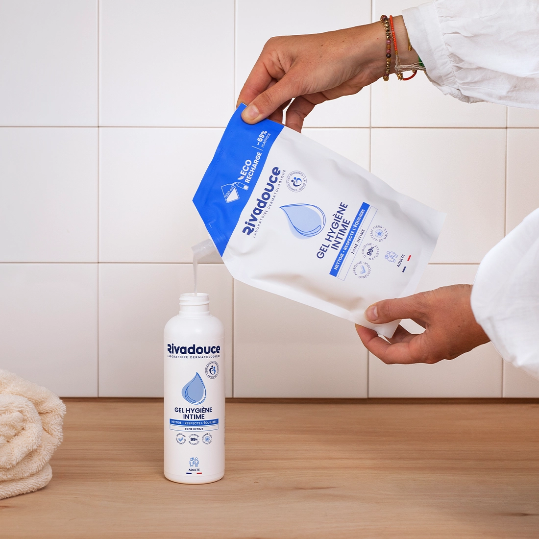 Eco-recharge gel hygi&egrave;ne intime 500ml image number 1