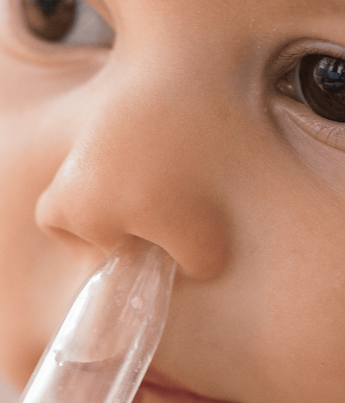 Lavage de nez bébé
